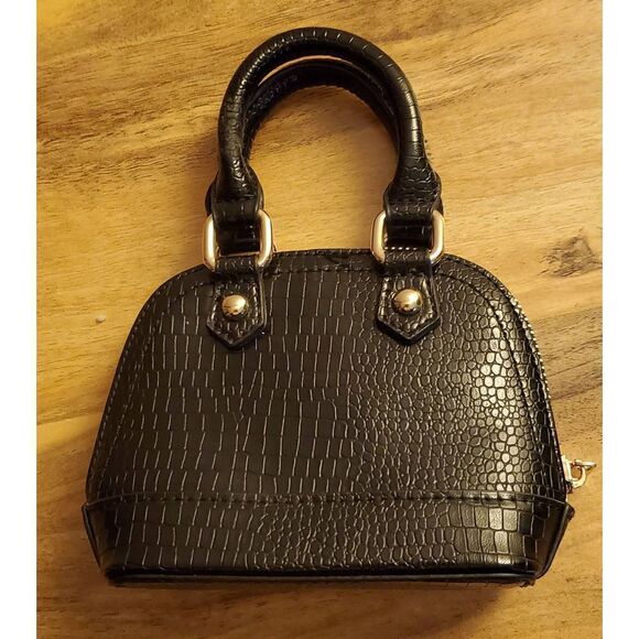 Urban Expressions Mini Bag. Snake skin like. Black. Simple. Minimalist. Gothic - Picture 1 of 9